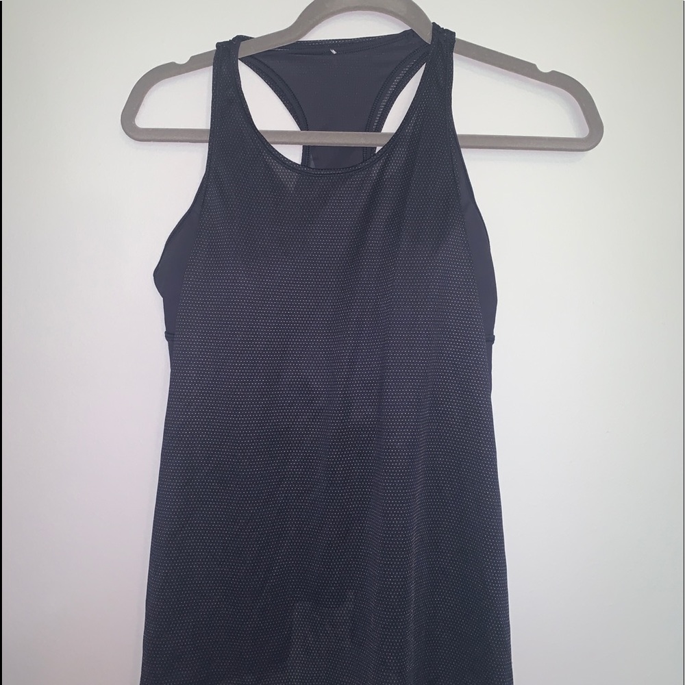 NWOT Navy Lululemon Tank Top. Size 8.